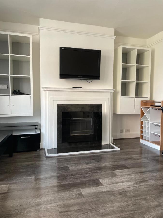 Bright&spacious 2 bedroom apartment Sutton  Exterior foto